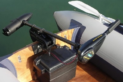 Электромотор на надувной лодке